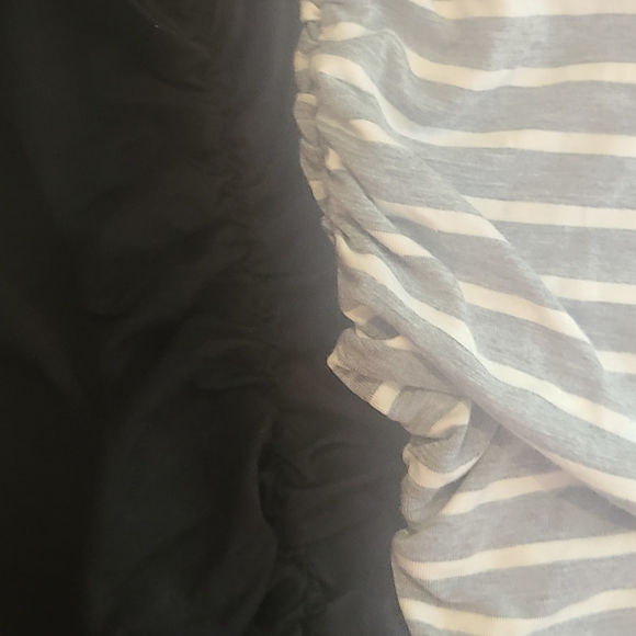 2 maternity dresses size medium good condition - Picture 6 of 10